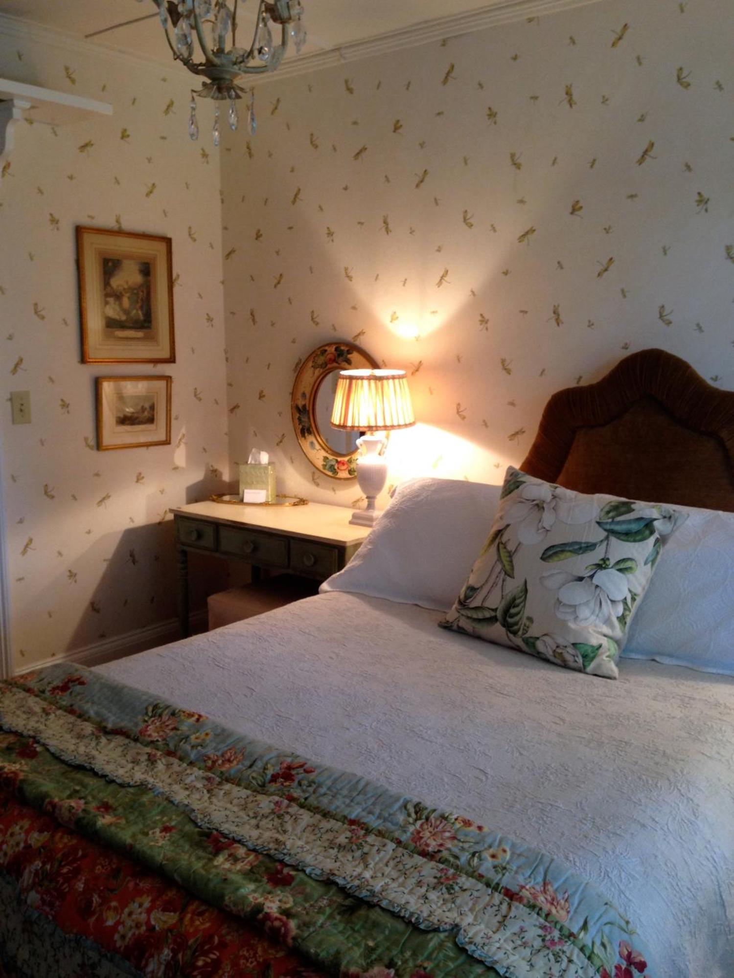 Hilltop House Bed & Breakfast Amenia ภายนอก รูปภาพ