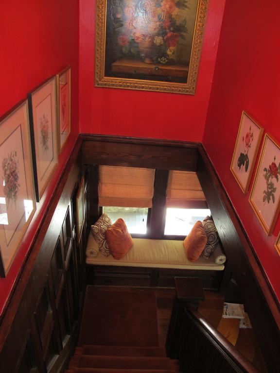 Hilltop House Bed & Breakfast Amenia ภายนอก รูปภาพ