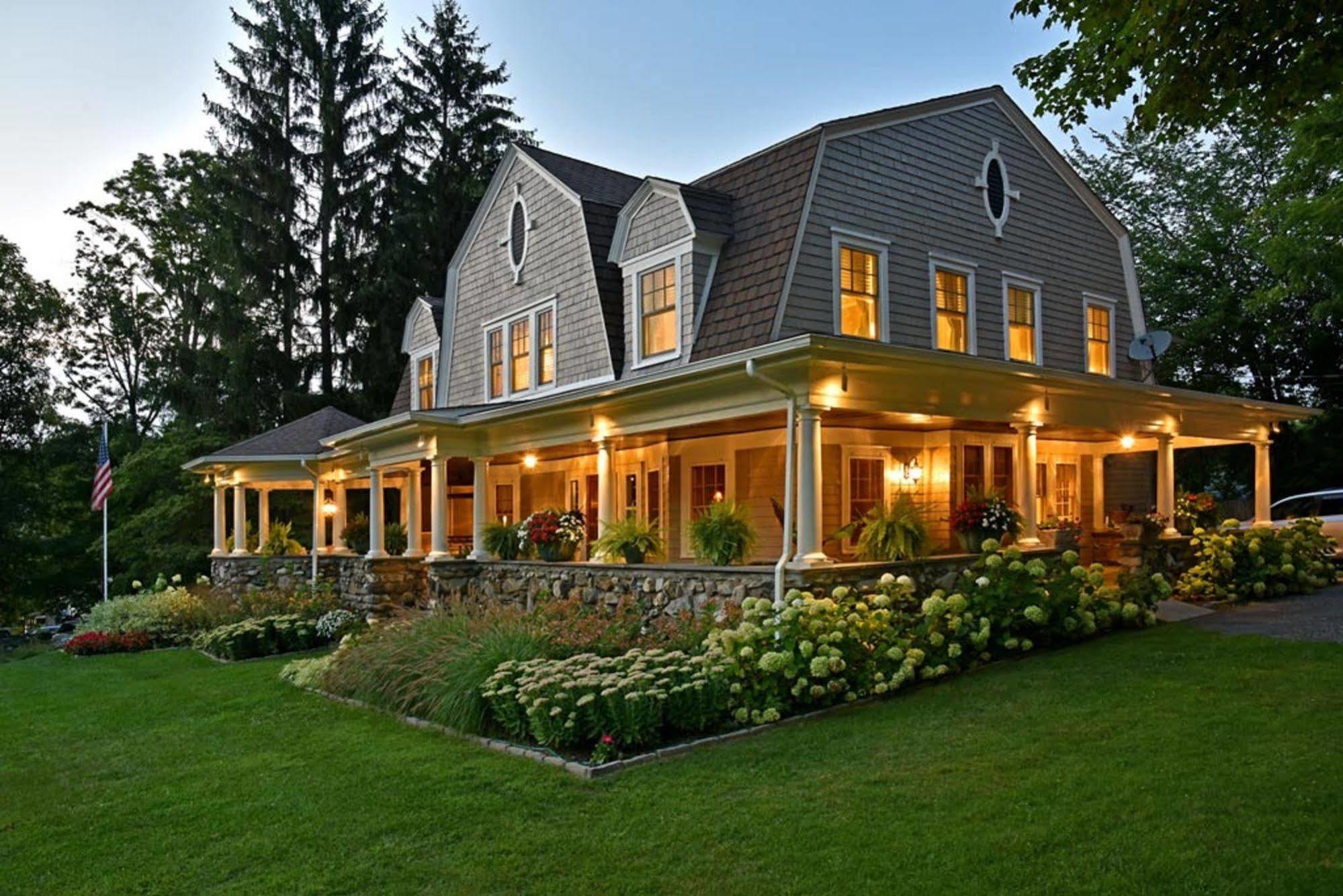 Hilltop House Bed & Breakfast Amenia ภายนอก รูปภาพ
