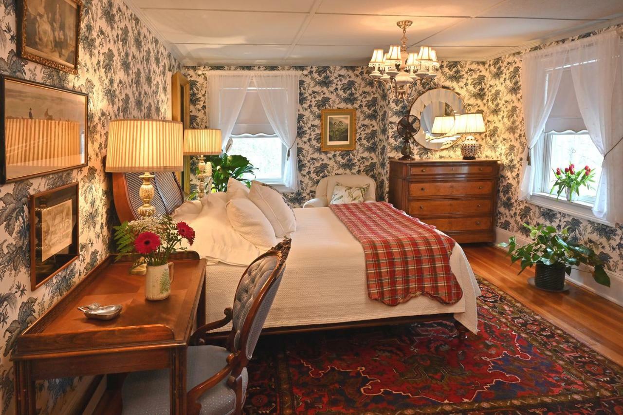 Hilltop House Bed & Breakfast Amenia ภายนอก รูปภาพ