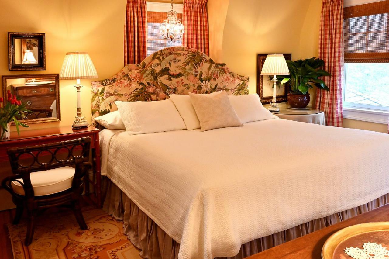 Hilltop House Bed & Breakfast Amenia ภายนอก รูปภาพ